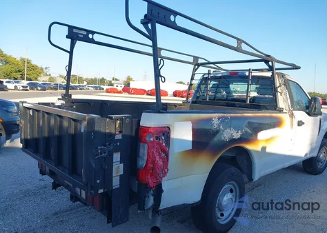 2021 Ford F-250 Xl z USA, uszkodzony, nr VIN 1FTBF2A60MED73229